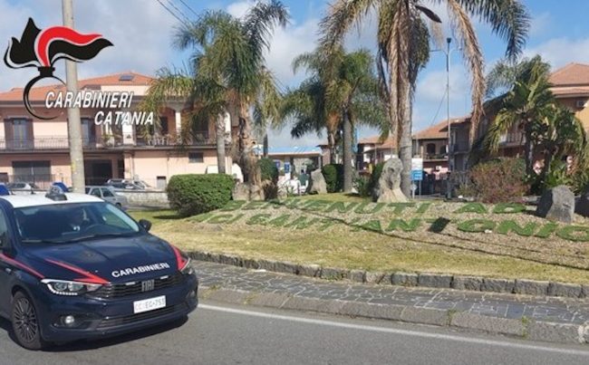 Corruzione e truffa ad Aci Sant’Antonio: indagati ex sindaci, funzionari comunali e imprenditori
