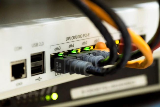 Navigare nel mondo delle VPN gratuite: Vantaggi, limiti e consigli di sicurezza