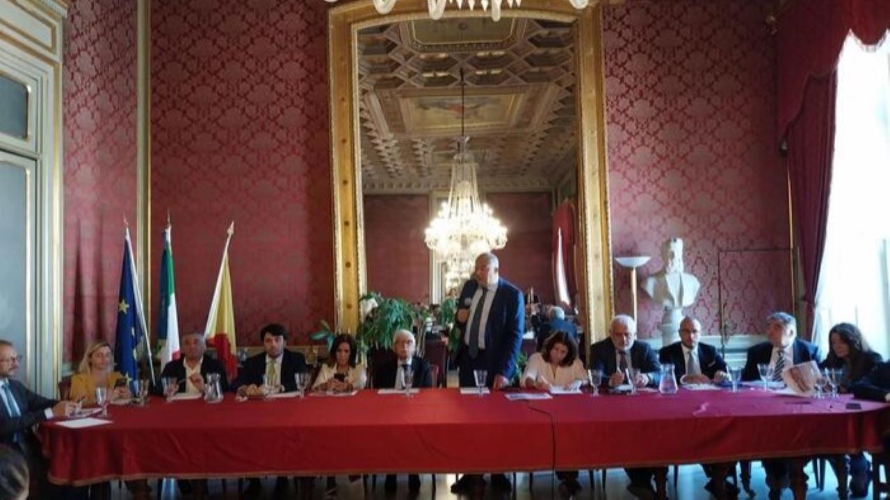 Polemiche a Palermo, contestata delibera sulla sanatoria per beni confiscati