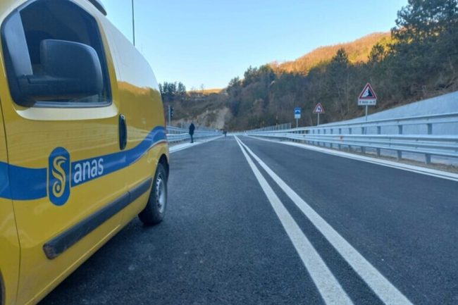 Incidente sulla Statale 386 di Ribera, strada chiusa al traffico