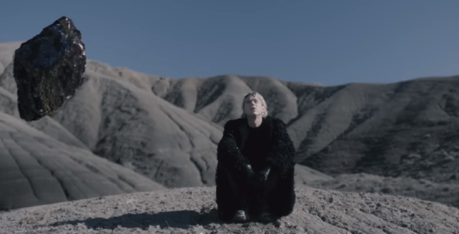 Irama sceglie la Sicilia per il videoclip di “Tu no”, in gara al Festival di Sanremo