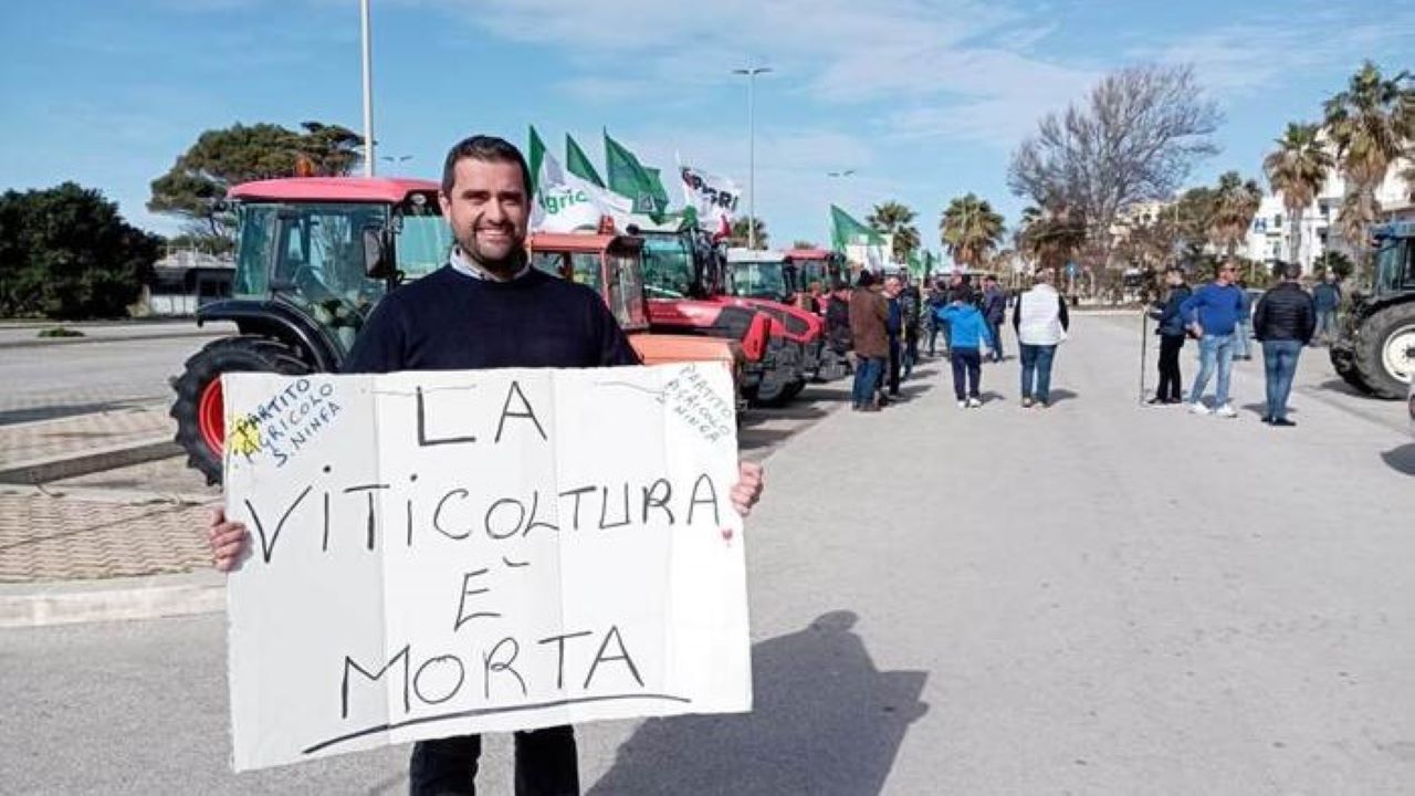 La protesta agricola fa tappa a Marsala, oltre 150 trattori in strada