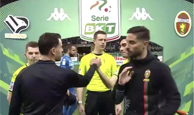 Il Palermo, che non sa difendere, affonda contro la Ternana