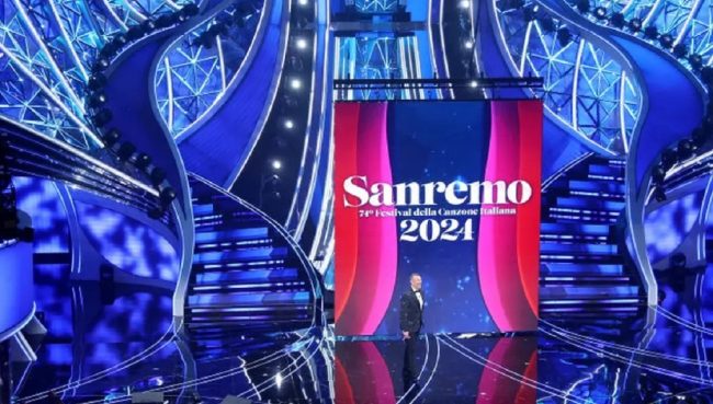 Festival di Sanremo 2024, Angelina Mango conquista la top 5: stasera cover e duetti, la SCALETTA