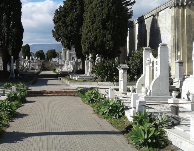 Allarme al cimitero di Giarre per mancanza di loculi. Barbagallo: “Si rischia un problema sociale e igienico sanitario”