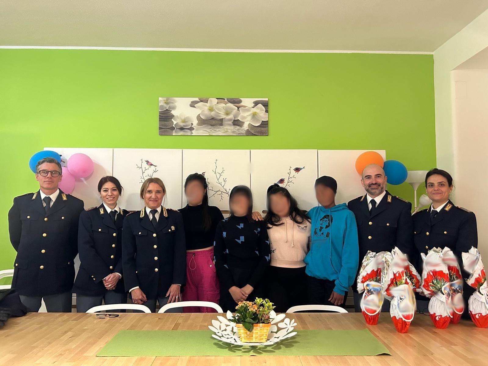 Catania, donate le uova di cioccolato a una Comunità di minori non accompagnate