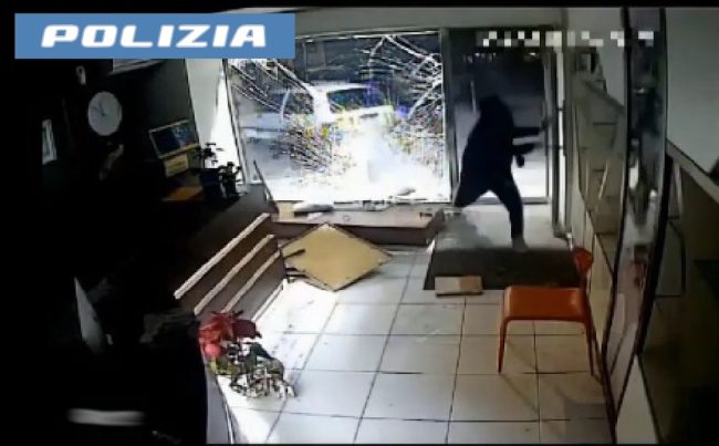 Dai domiciliari al carcere, guai per un giovane di Adrano responsabile di furti con “spaccata”