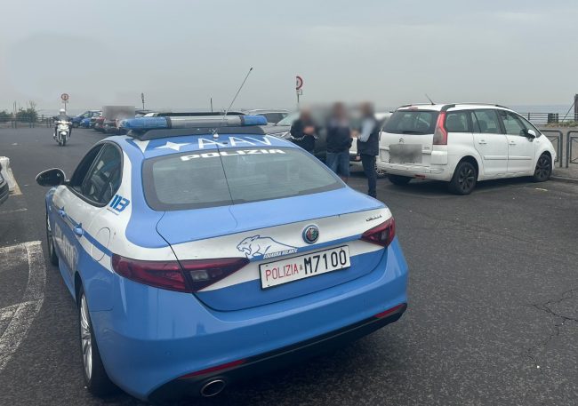 Tenta furto di un’auto al Lungomare di Catania, 25enne incastrato