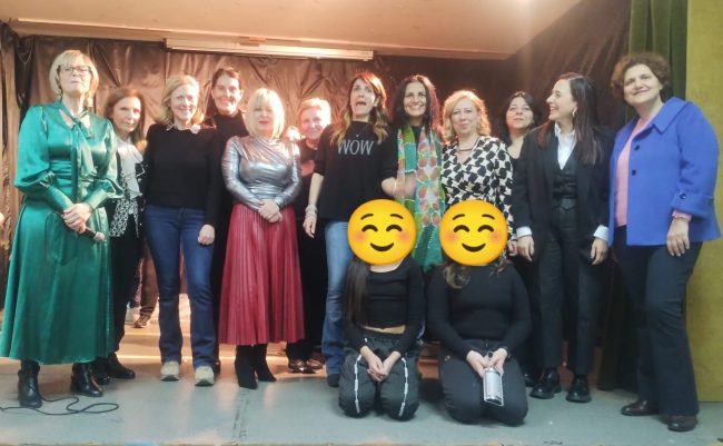 L’arte va in scena: esibizione conclusiva del progetto “Pnrr Divari Territoriali” all’I.C. “F. De Roberto” di Catania – VIDEO