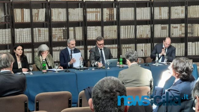 A Catania ci si confronta sulla sfida europea della pesca e delle politiche del mare, l’intervista al Ministro Musumeci