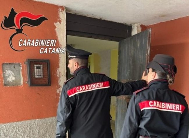 “Ci su i vaddia!”, arrestato giovane pusher in via Capo Passero