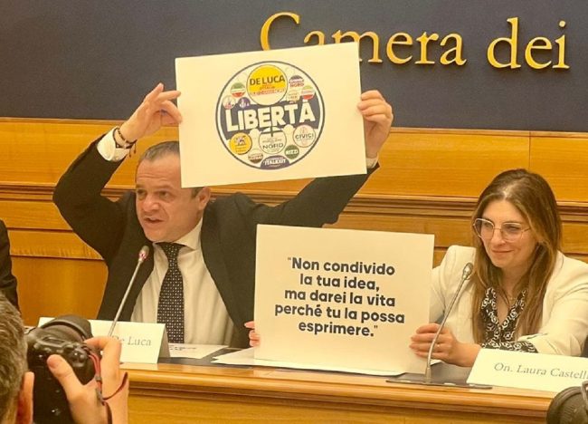 Cateno De Luca svela il simbolo per la sua corsa alle Europee