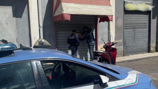 Chiude centro scommesse abusivo a Librino, nei guai il titolare