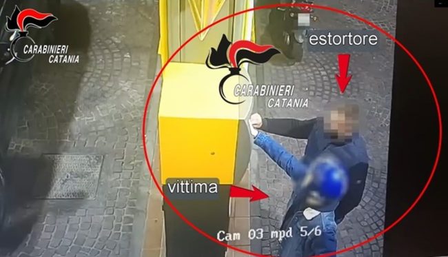 Catania, “Con i parenti in casa non ci sto”: 25enne evade dai domiciliari, arrestato 3 volte in 7 giorni