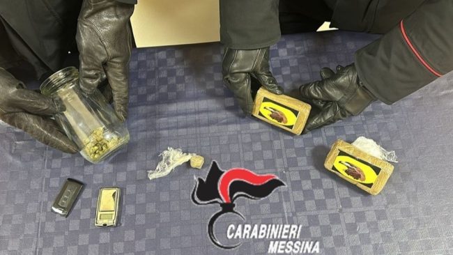 Messina, in manette 17enne con droga in casa