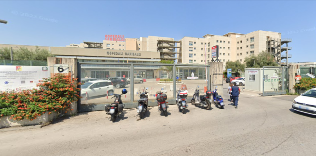 Solidarietà all’ospedale Garibaldi Nesima: uova di Pasqua e sorrisi tra le corsie