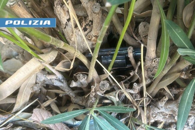 Sparatoria davanti a un bar di Trapani, in manette due fratelli