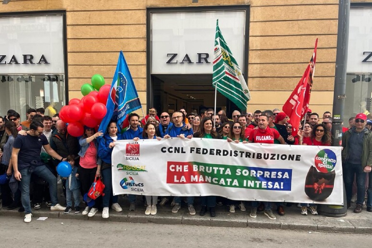 Commercianti in sciopero a Catania e Palermo, in piazza l’80% dei lavoratori