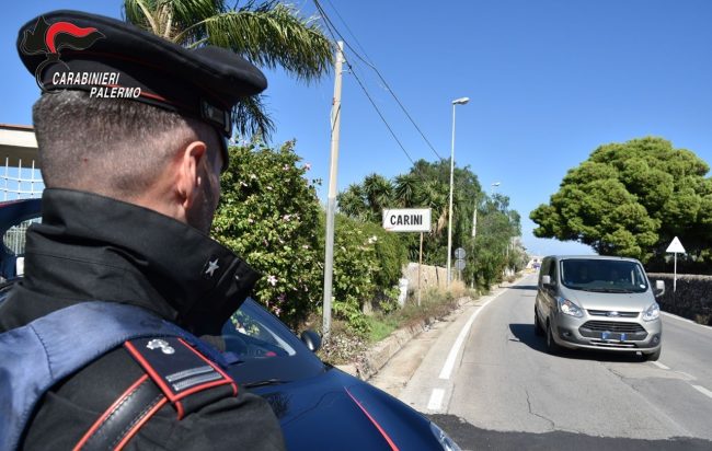 Rubano tubi in rame dalle grondaie del condominio, 2 arresti nel Palermitano