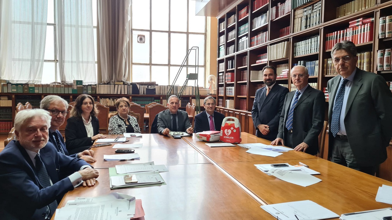 Asp Catania dona sei defibrillatori alla Corte d’Appello “per ridurre i danni di un arresto cardiaco”