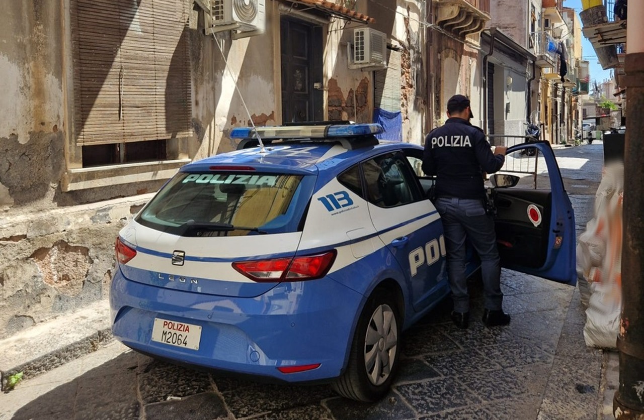 Catania, fornisce false generalità alla polizia e scatta la denuncia per un 35enne