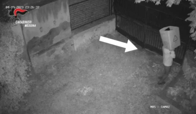 Dai furti nelle scuole a quello in un deposito di barche, nei guai tre catanesi