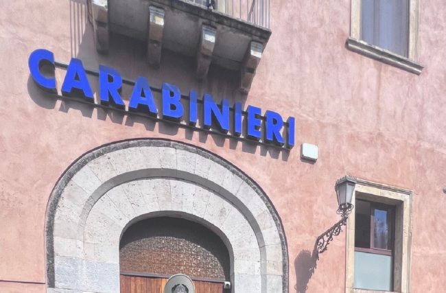 Estorsione ai danni di un imprenditore: 2 arresti