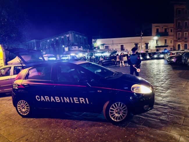 Controlli alla movida catanese: sanzioni per una discoteca, un bar e un minimarket etnico