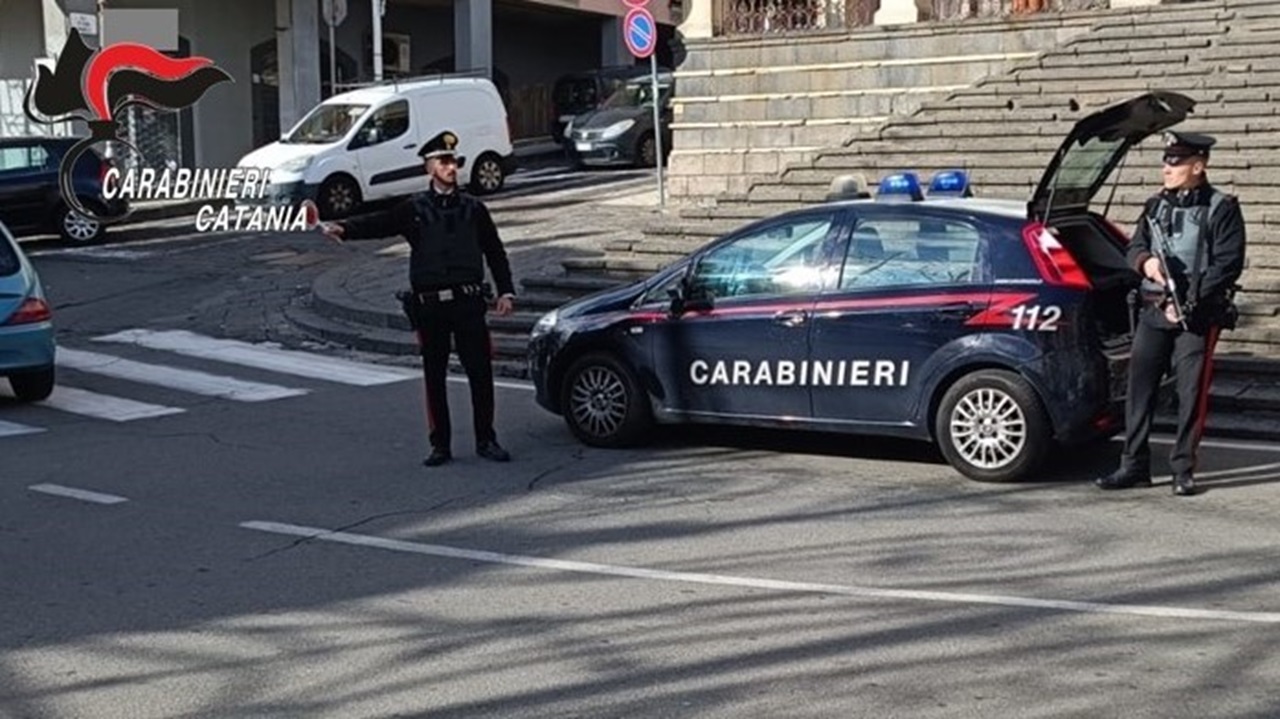 Controlli nel Catanese, arrestato un 33enne per evasione e controlli alla circolazione stradale