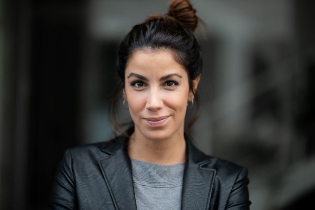 Chiara Tron: “Vi svelo alcuni retroscena della serie Viola come il mare”