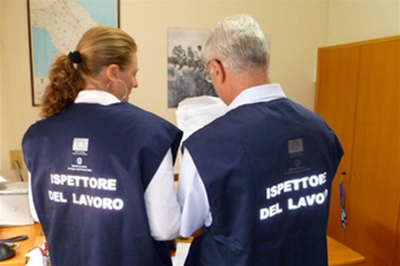 Controlli sui luoghi di lavoro a Messina, sanzionati due esercizi commerciali