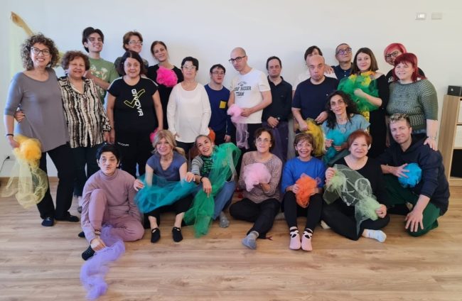 Danza terapia, i ragazzi dimostrano che “la danza è per tutti” e che la “diversità è una ricchezza”