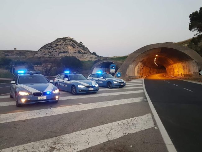 Controlli nell’Ennese: neopatentato ubriaco guidava un’auto con altre cinque persone a bordo