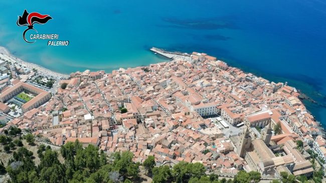 Docenti e personale Ata sfruttati da una cooperativa: cinque misure cautelari