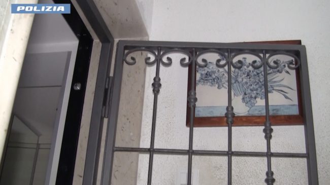 Operazione “Lockdown”, sgominato spaccio di droga “in famiglia” nel quartiere San Giuliano: dieci arresti – VIDEO