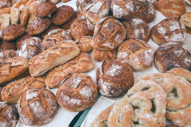 Arrestato l’autore di due rapine in un panificio di Siracusa: minacce per avere pane e pizze