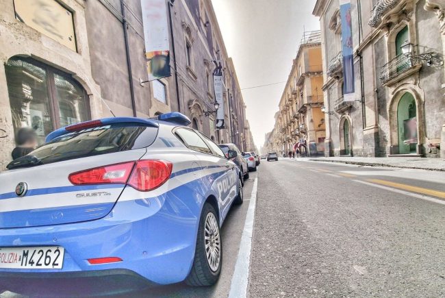Catania, trovato in possesso di chiavi alterate: denunciato 26enne pluripregiudicato