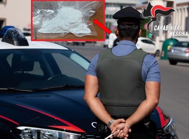 Tenta la fuga dopo essersi liberato della droga, arrestato messinese