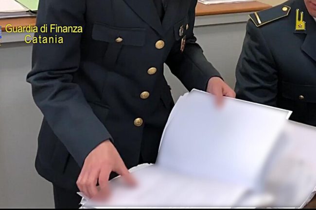Maxi frode al fisco di alcune imprese a Catania: 16 misure cautelari