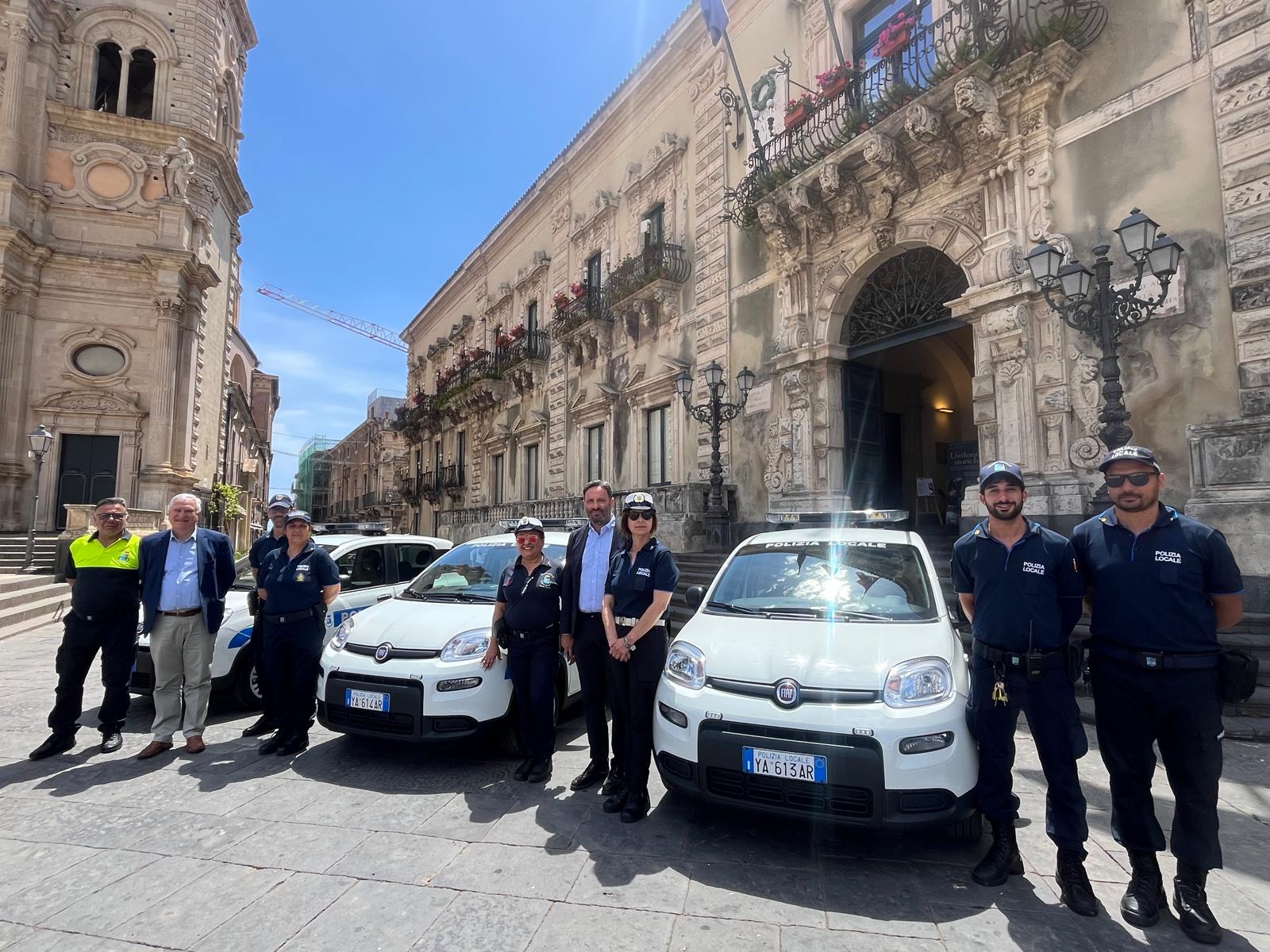 Consegnate 3 nuove auto ibride per il comando della polizia locale di Acireale