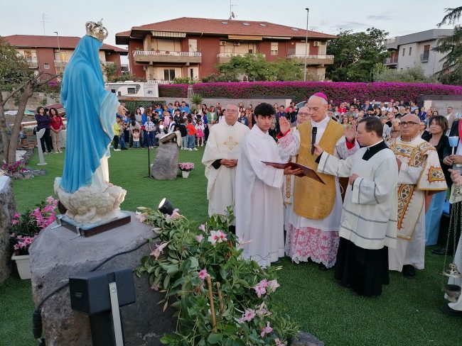 Alla Scogliera inaugurata la chiesa intitolata a Maria Stella del Mare