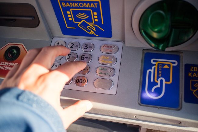 Un bancomat “fantasma” a Randazzo, la segnalazione di un lettore che lascia perplessi