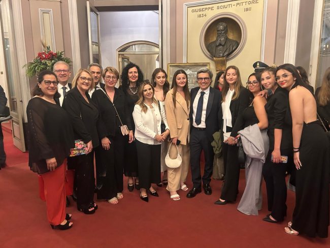 Concerto Sinfonico al Teatro Massimo Bellini: un evento di celebrazione e ispirazione per le studentesse dell’IIS “Carlo Gemmellaro” di Catania