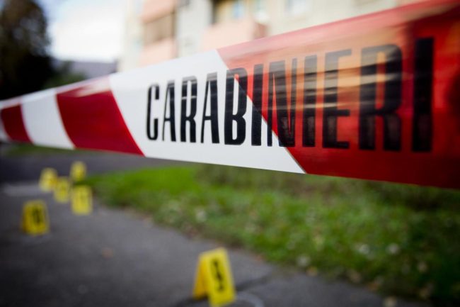 Sparatoria a Misterbianco: uomo gambizzato davanti ad un bar