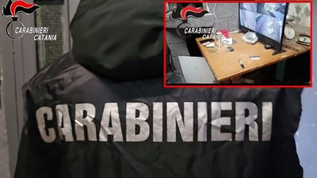 Catania, allestiscono un “minimarket” della droga ma vengono beccati: arrestati due giovani pusher