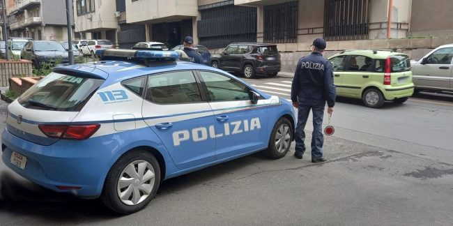 Rubano i fanali di un’auto, tre denunce nel Catanese