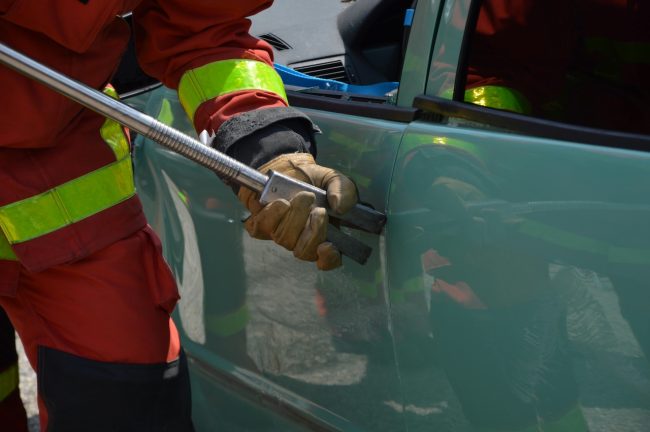 Incidente mortale a Portella di Mare: una vittima. Grave una ragazza