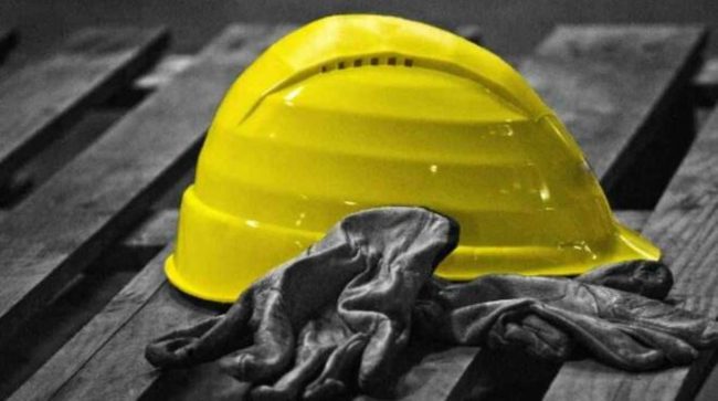 Operaio cade da una tettoia e muore, la storia si ripete all’indomani del Primo maggio