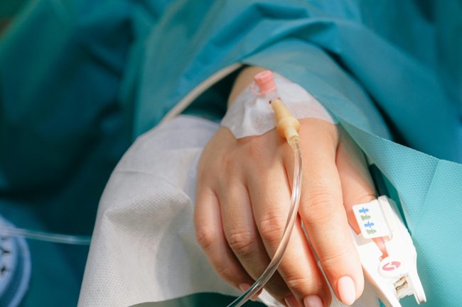 Sangue nel Trapanese, morta la maestra Ninfa Indelicato investita da un furgone davanti scuola