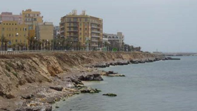 Ossa umane sul lungomare di Marsala: indagini in corso